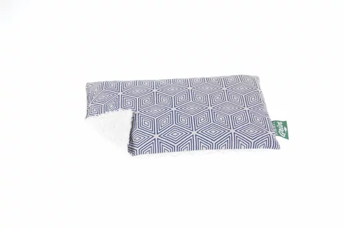 Himmelgrün Coussin aux noyeaux de cerise 30x20cm losange bleu